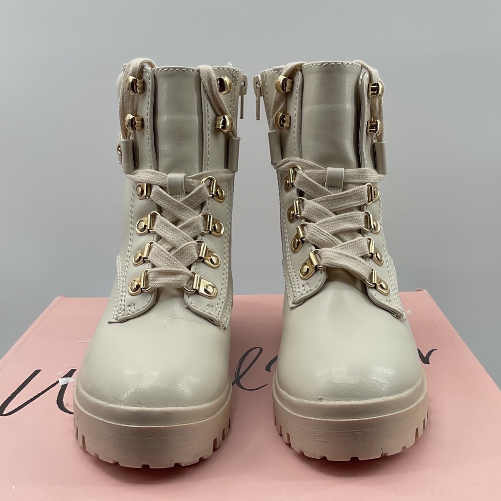 Wild Pair Bridgittp Cream Combat Boots Gold Buckle Platform Lug Sole Size 5M